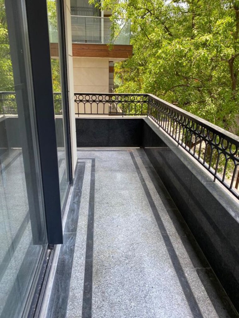 Balcony, vasant vihar 4 Bedroom 3600 Sq.Ft. Builder Floor In Vasant Vihar Delhi 10522501