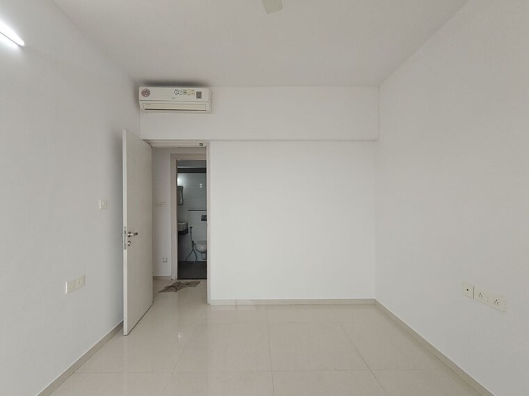 Bedroom, rustomjee-urbania-azziano 2 Bedroom 800 Sq.Ft. Apartment In Thane West Thane 10522545