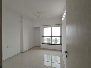 Master Bedroom in 2 BHK Apartment at Rustomjee Urbania Azziano, Thane West – for Rent