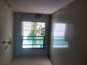 Room in 2.5 BHK Apartment at Neptune Living Point, Bhandup West – for Sale