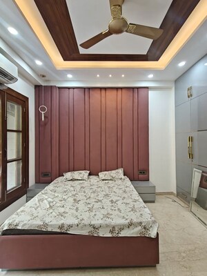 Bedroom in 5 BHK Builder Floor at Vaishali Sector 9 – for Sale