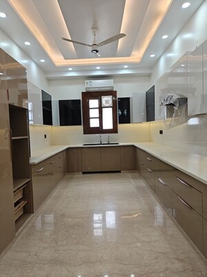 Kitchen in 5 BHK Builder Floor at Vaishali Sector 9 – for Sale