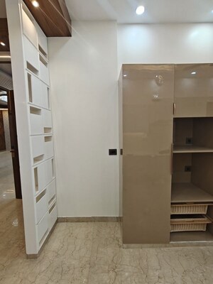 Bathroom in 5 BHK Builder Floor at Vaishali Sector 9 – for Sale