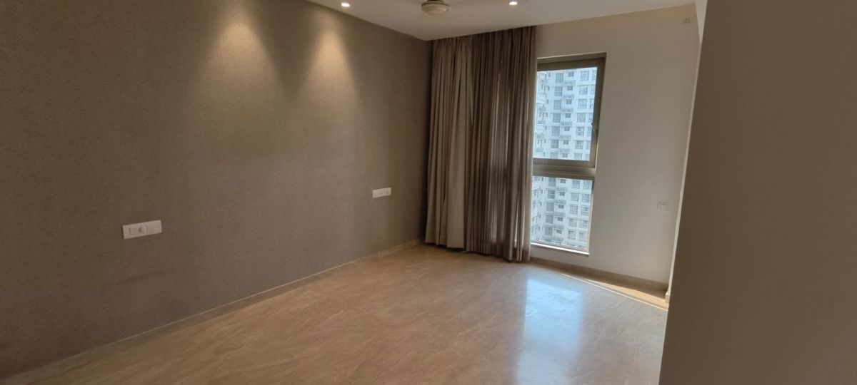 3 BHK 900 Sq.Ft. Apartment in Hiranandani Highland