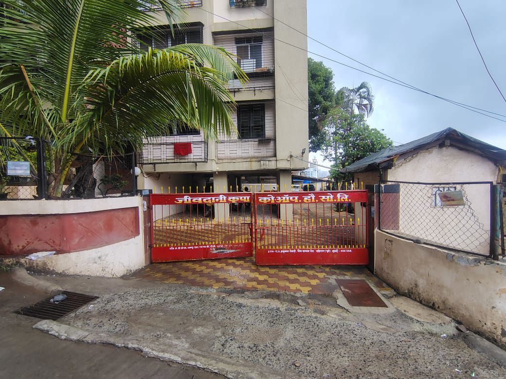 1 BHK 420 Sq.Ft. Apartment in Jivdani Krupa Housing Society