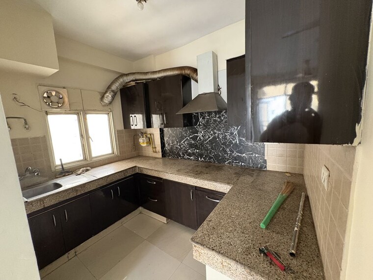Kitchen, supertech-czar-suites 3 Bedroom 1775 Sq.Ft. Apartment In Omicron I Greater Noida Greater Noida 10522700