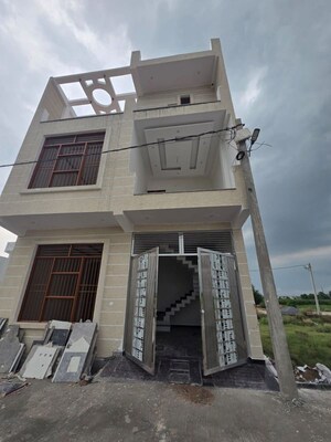2 BHK Villa For Sale in Sadarpur