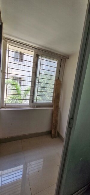 Room in 3 BHK Builder Floor at Kondapur – for Rent