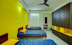  Pg For Rent in Peru Baug