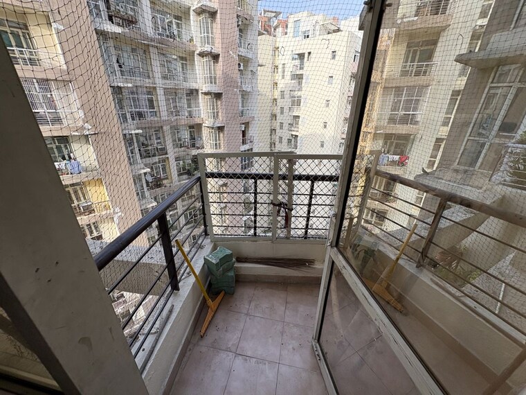 Balcony, supertech-czar-suites 3 Bedroom 1775 Sq.Ft. Apartment In Omicron I Greater Noida Greater Noida 10522703
