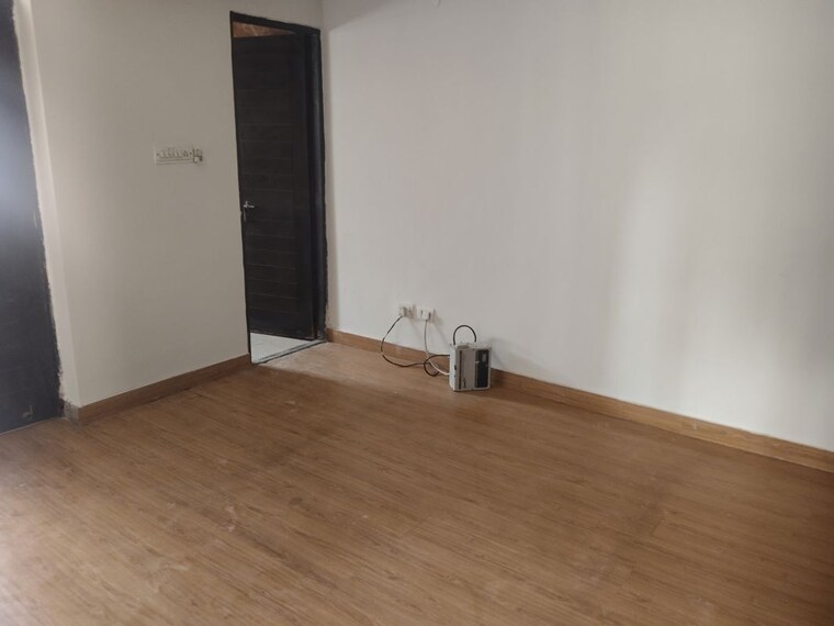 Room, sector 46 3 Bedroom 1300 Sq.Ft. Apartment In Sector 46 Faridabad 10522737
