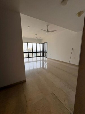 2 BHK Apartment For Sale in Lodha The Park, Worli