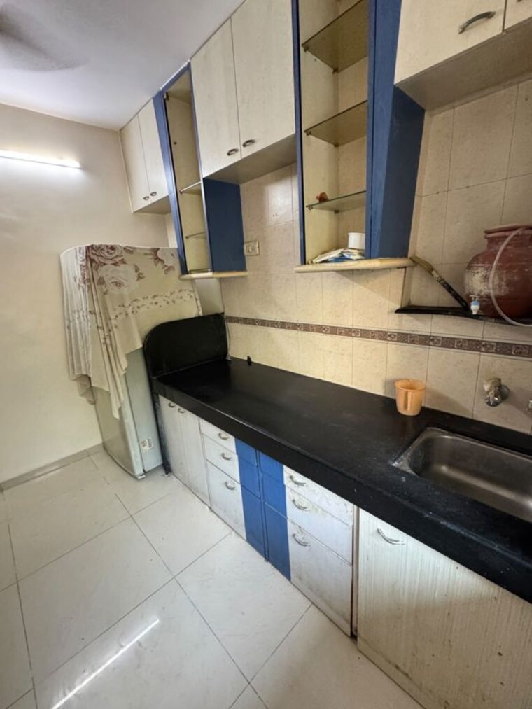Kitchen, gokul-divine-chs 2 Bedroom 850 Sq.Ft. Apartment In Vile Parle West Mumbai 10522796