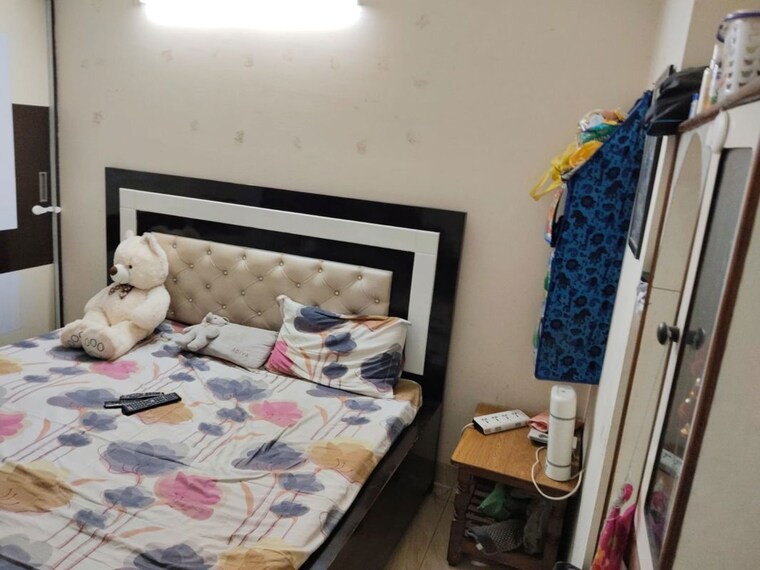 Bedroom, gaur-city-2-14th-avenue 3 Bedroom 1300 Sq.Ft. Apartment In Sector 16c Greater Noida Greater Noida 10522808
