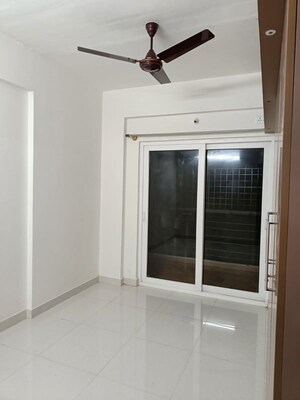 Room in 2 BHK Apartment at Candeur Landmark, Varthur – for Rent
