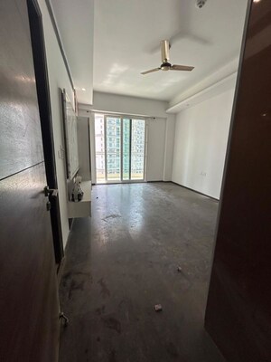 Room in 3 BHK Apartment at Mahagun Mezzaria, Sector 78 – for Rent