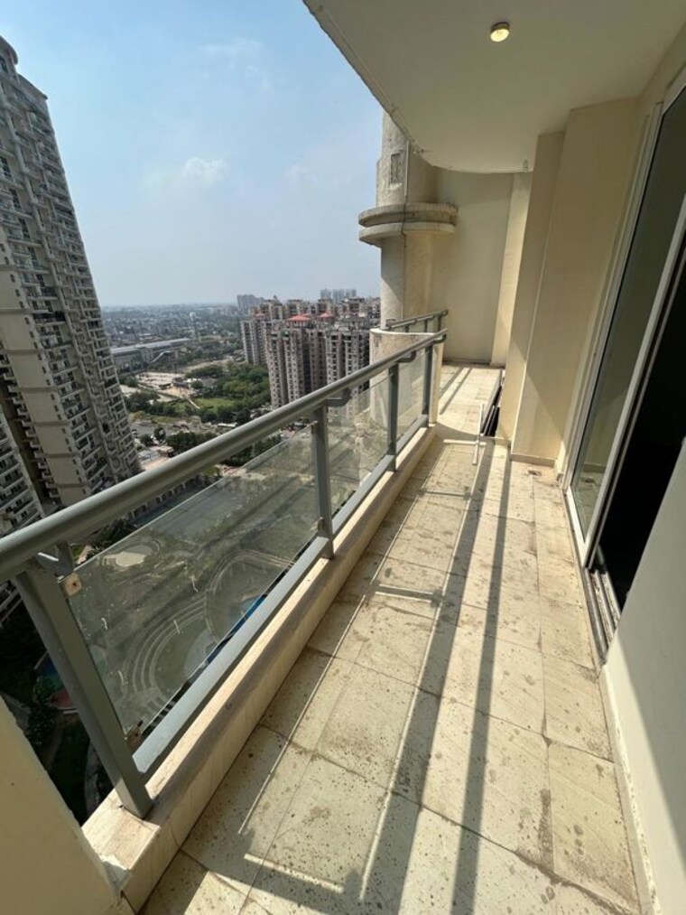 Balcony, mahagun-mezzaria 3 Bedroom 2500 Sq.Ft. Apartment In Sector 78 Noida 10522827
