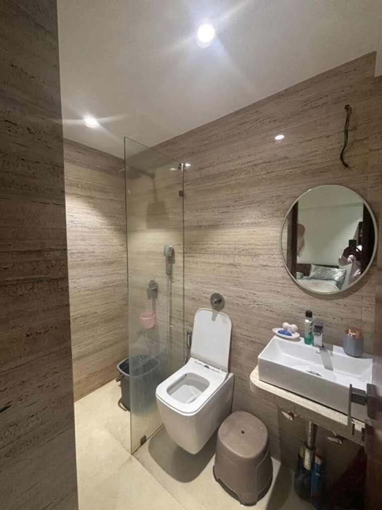 Bathroom, sindhi-society 2 Bedroom 650 Sq.Ft. Apartment In Chembur Mumbai 10522831