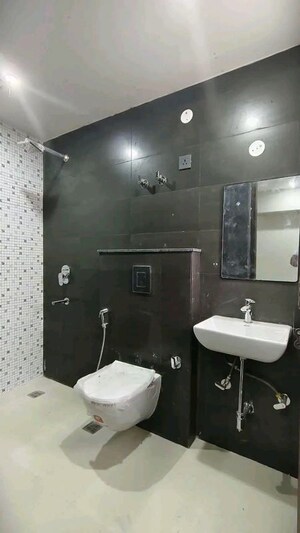 Team Area in 3 BHK Apartment at Chattarpur – for Rent