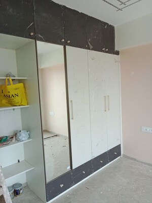 Room in 2.5 BHK Apartment at LnT Elixir Reserve, Powai – for Rent