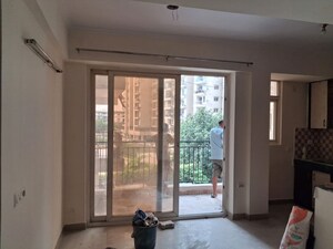 Room in 3 BHK Apartment at VVIP Addresses, Raj Nagar Extension – for Rent