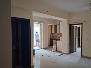 Room in 3 BHK Apartment at VVIP Addresses, Raj Nagar Extension – for Rent
