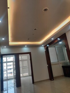 4 BHK + Servant Room Apartment For Rent in Windsor Paradise 2