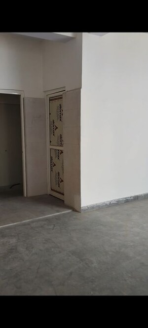 Room in  Warehouse at Sector 6 – for Rent