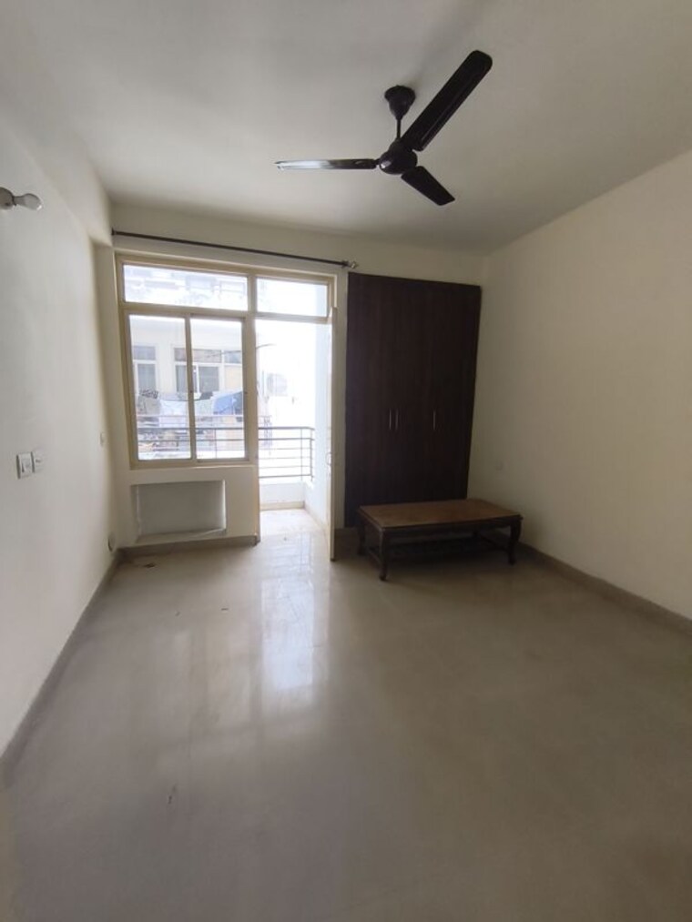 Room, ghazipur 2 Bedroom 960 Sq.Ft. Apartment In Ghazipur Zirakpur 10522925
