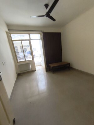 Room in 2 BHK Apartment at Ghazipur – for Rent