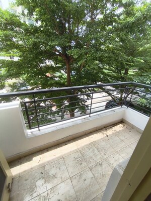 Balcony in 2 BHK Apartment at Ghazipur – for Rent
