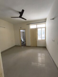2 BHK Apartment For Rent in Ghazipur