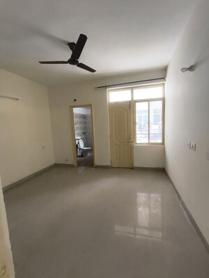 2 BHK Apartment For Rent in Ghazipur