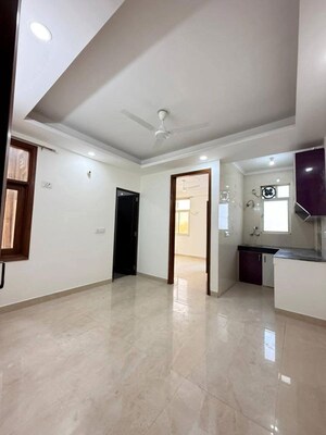 Room in 1 BHK Apartment at Chattarpur – for Rent
