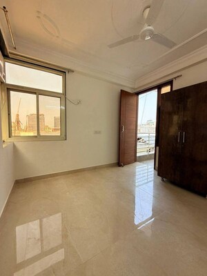 Room in 1 BHK Apartment at Chattarpur – for Rent