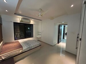 Room in 3 BHK Apartment at RR Lunkad 66 Avenue, Pimple Nilakh – for Rent