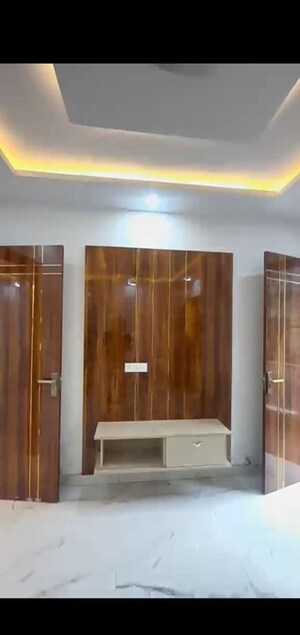 4 BHK Builder Floor For Sale in Mahavir Enclave