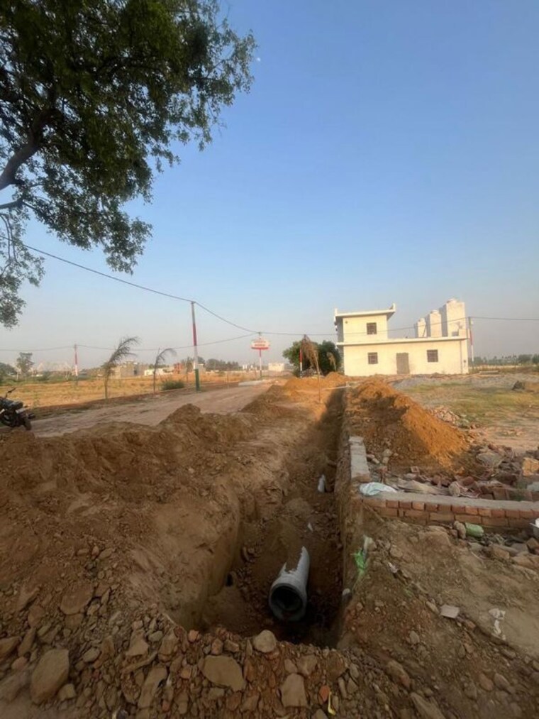 Exterior View, rohta road  100 Sq.Yd. Plot In Rohta Road Meerut 10522970