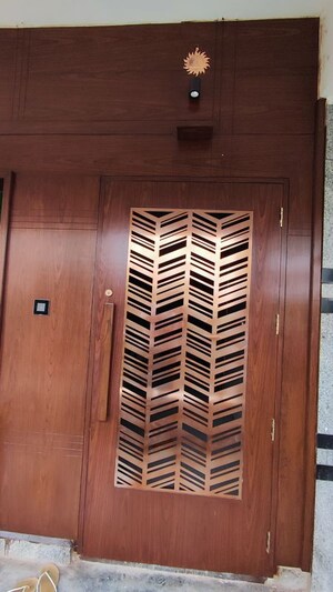 Furnished Amenities in 2 BHK Builder Floor at Venkatraya Nagar – for Sale