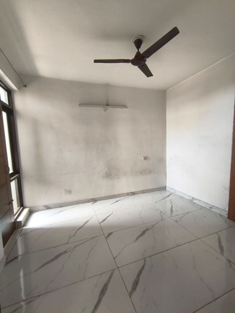 Room, ambala highway 2 Bedroom 1120 Sq.Ft. Apartment In Ambala Highway Zirakpur 10522987