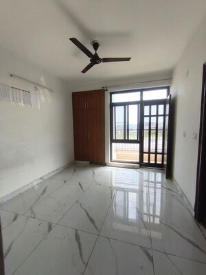 Room in 2 BHK Apartment at Ambala Highway – for Rent