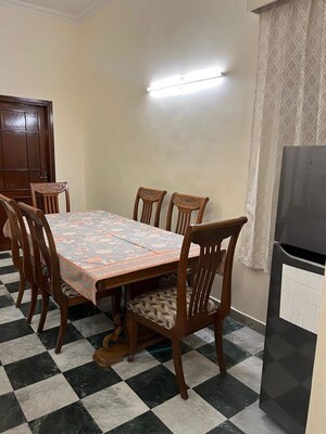 Team Area in 3 BHK Builder Floor at Greater Kailash – for Rent