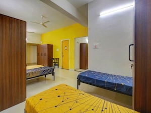 Bedroom in  Pg at Peru Baug – for Rent