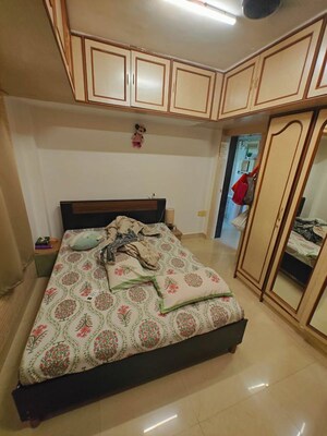 Bedroom in  Pg at Peru Baug – for Rent