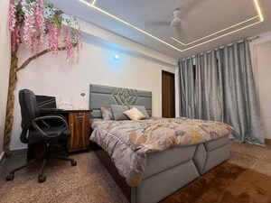 Bedroom in  Pg at Peru Baug – for Rent