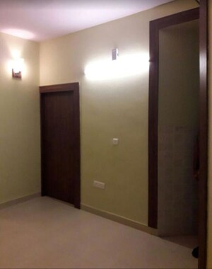 Room in 3 BHK Apartment at SRS Prime Floors, Sector 87 – for Rent