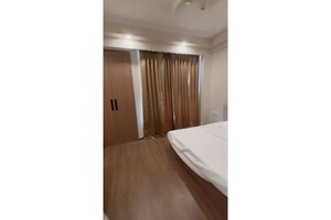 Room in  Pg at Peru Baug – for Rent