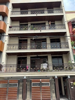 3 BHK + Extra Room Builder Floor For Rent in Shivalik Colony