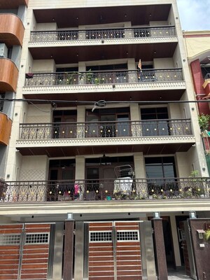 3 BHK Builder Floor For Rent in Shivalik Colony