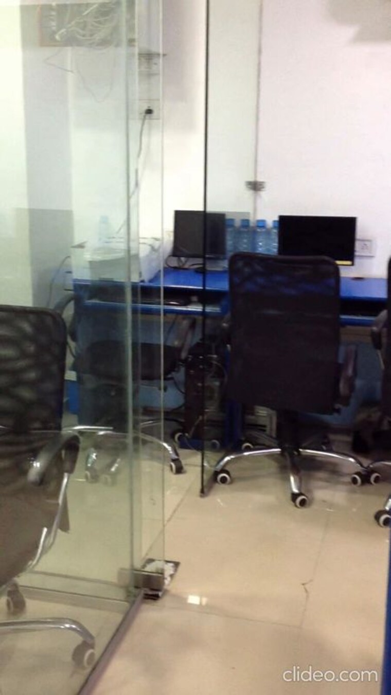 Team Area, spaces-912 Commercial Office Space 700 Sq.Ft. In Mira Road Thane 10523231